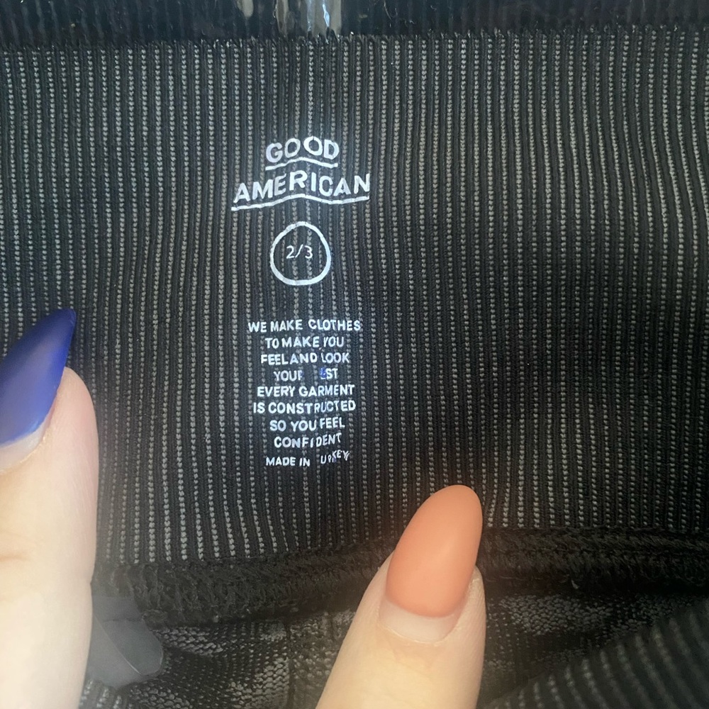 Medium-large good american leggings
